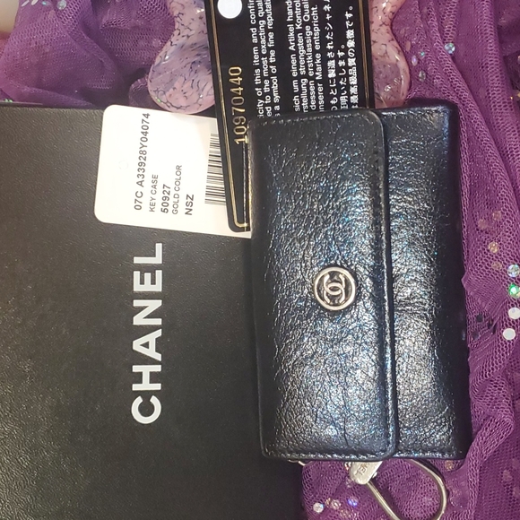 CHANEL Handbags - Chanel Iridescent Key & Card Holder